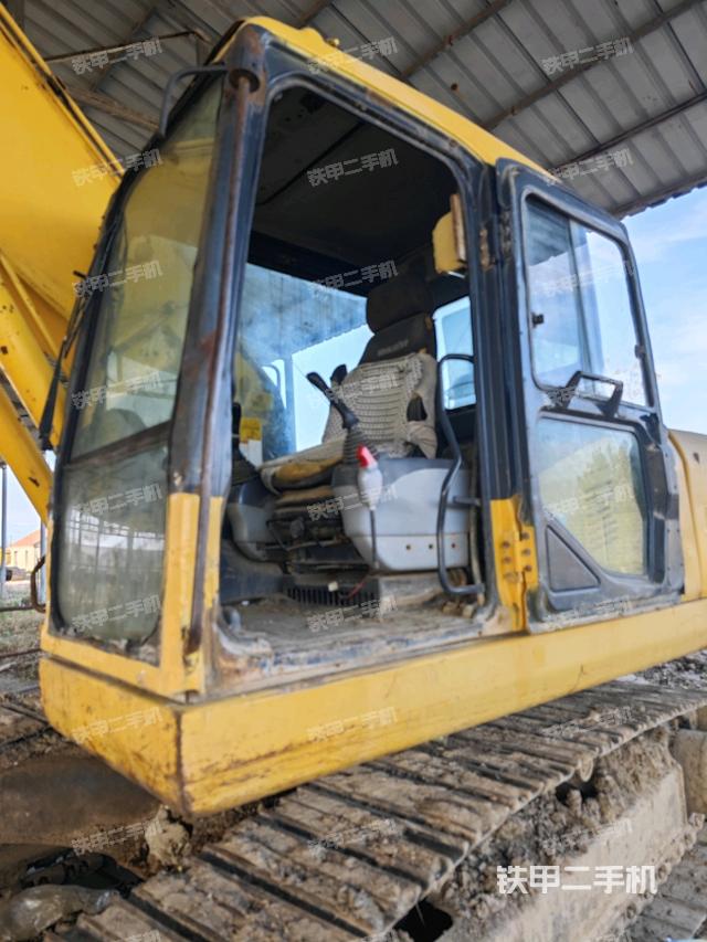 駕駛室左前45度（駕駛室部分）