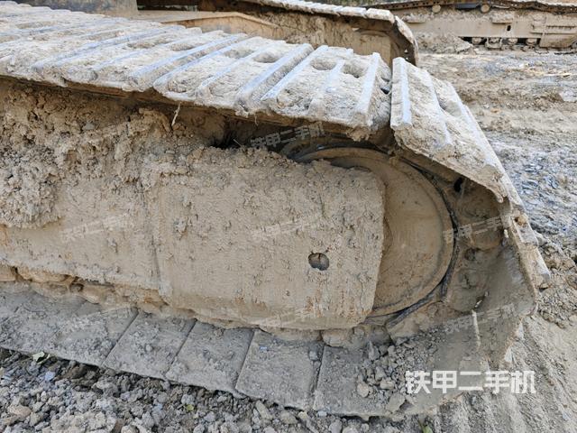 左導(dǎo)向輪（行走機(jī)構(gòu)）