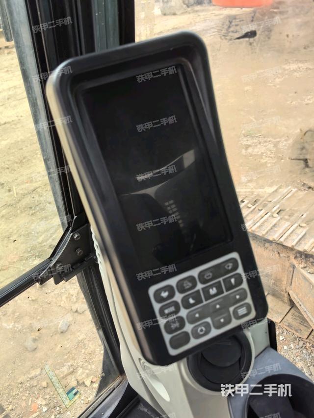 顯示屏?(駕駛室部分) 顯示屏?(駕駛室部分)