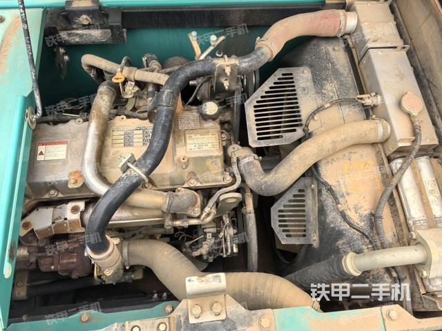 發(fā)動(dòng)機(jī)室(上車部件) 發(fā)動(dòng)機(jī)室(上車部件)