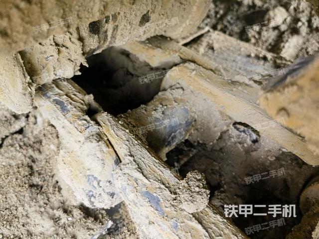 左托鏈輪和鏈筋(行走機(jī)構(gòu)) 左托鏈輪和鏈筋(行走機(jī)構(gòu))