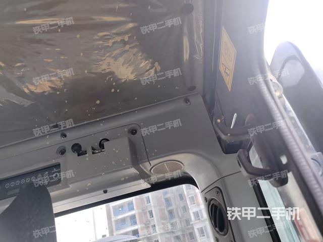 座椅右側(cè)控制臺(tái)/鑰匙門/油門/含右手柄(駕駛室部分) 座椅右側(cè)控制臺(tái)/鑰匙門/油門/含右手柄(駕駛室部分)