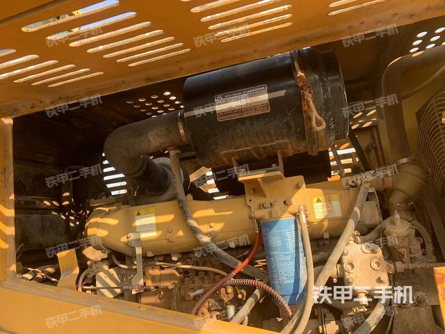 发动机左侧（整机外观及大件）