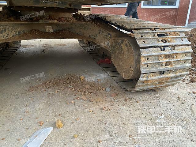 右側(cè)行走馬達(dá)蓋板（行走機(jī)構(gòu)）