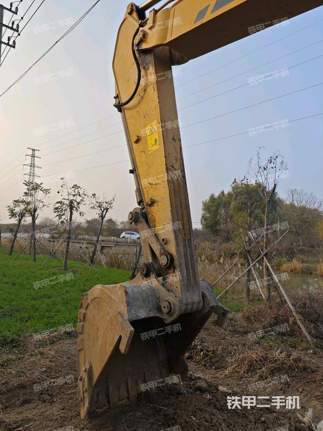 小臂整體左后（工作和回轉(zhuǎn)裝置）