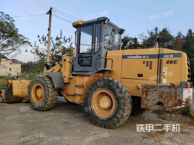 左后45°(整機(jī)外觀) 左后45°(整機(jī)外觀)