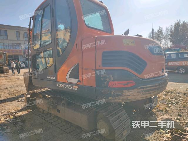 斗山DX75-9C ACE挖掘机的设备实拍-第3张实拍照片