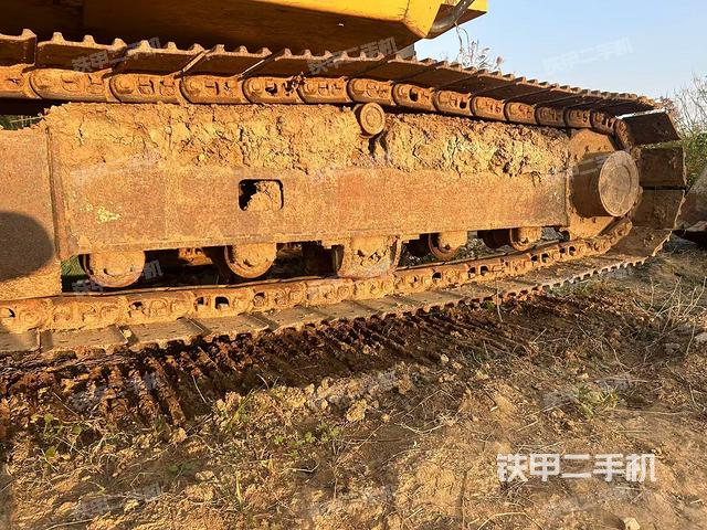 單側(cè)履帶整體（整機(jī)外觀）