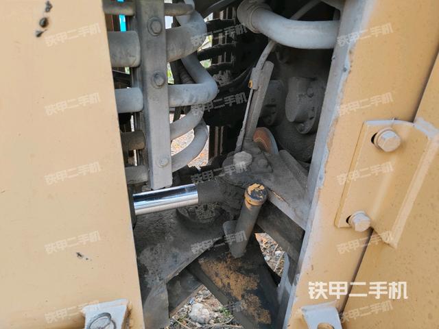 前驅(qū)動(dòng)橋(液壓/傳動(dòng)系統(tǒng)) 前驅(qū)動(dòng)橋(液壓/傳動(dòng)系統(tǒng))