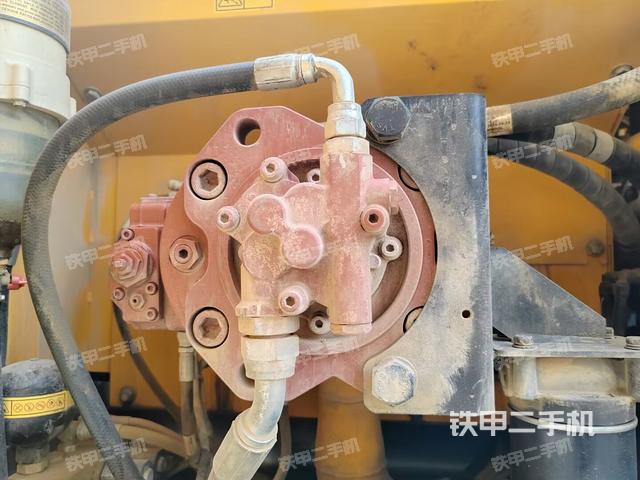 液壓泵室(大件艙室) 液壓泵室(大件艙室)