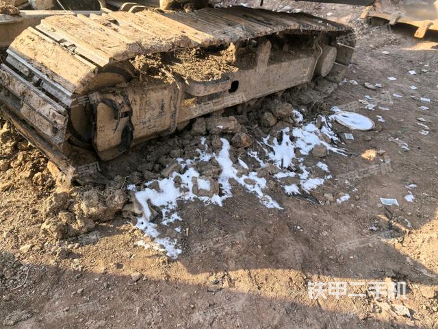 單側(cè)履帶整體（整機(jī)外觀）