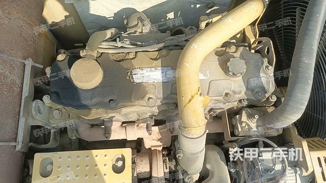 發(fā)動(dòng)機(jī)整體俯視(整機(jī)外觀) 發(fā)動(dòng)機(jī)整體俯視(整機(jī)外觀)
