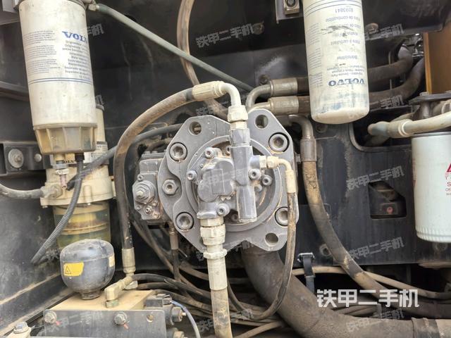 液壓泵室（大件艙室）