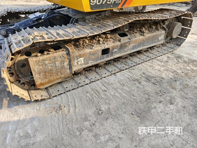 左側履帶整體?（行走機構）