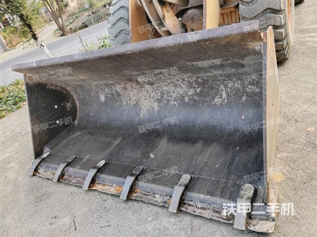 鏟斗前45°(工作裝置) 鏟斗前45°(工作裝置)