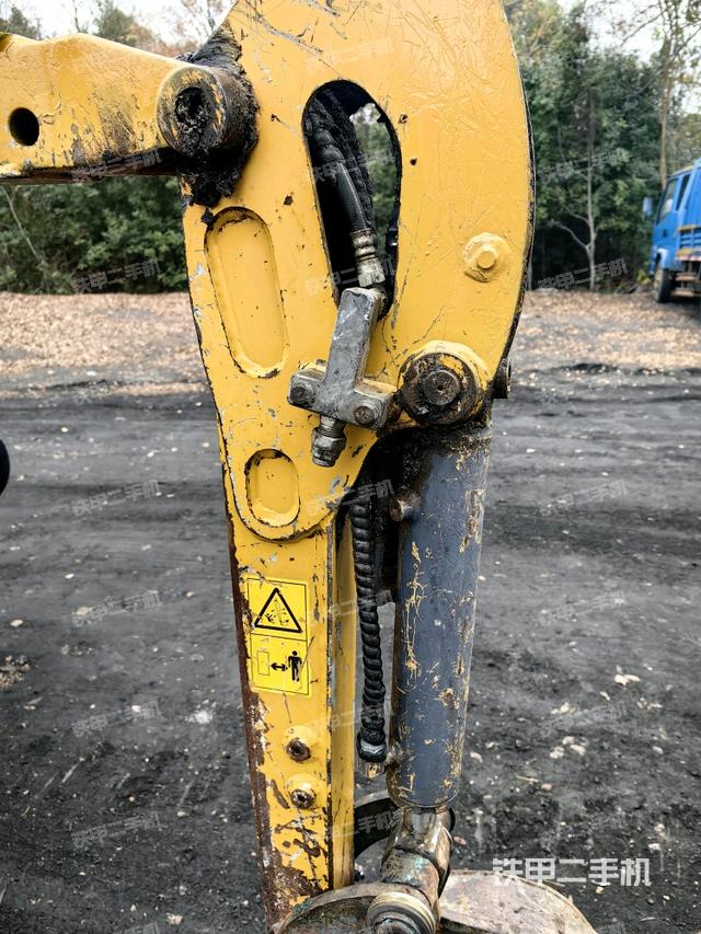 小臂整體左后（工作和回轉(zhuǎn)裝置）