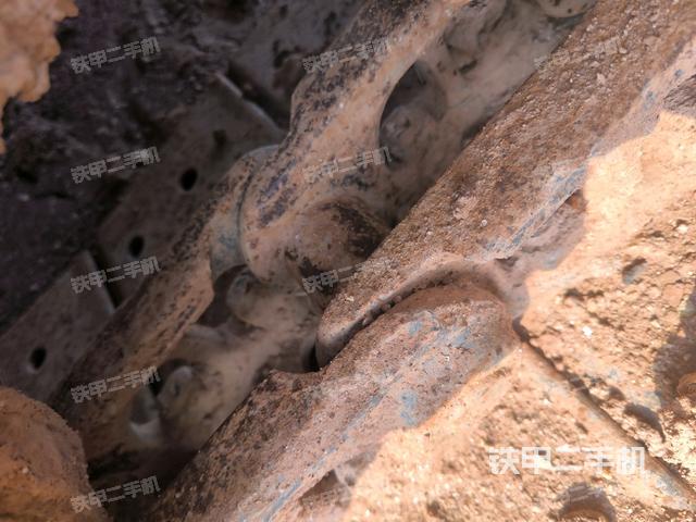 左導(dǎo)向輪（行走機(jī)構(gòu)）