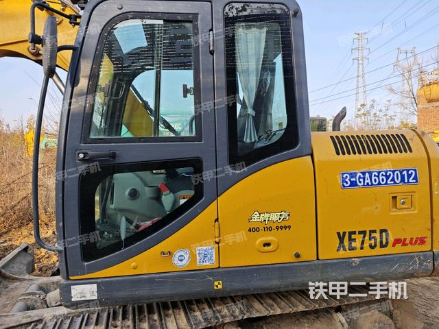 ?駕駛室正側(cè)（駕駛室部分）