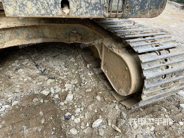 左側(cè)行走馬達(dá)蓋板（行走機(jī)構(gòu)）