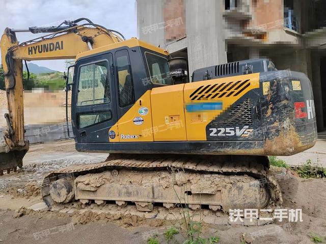 左后45(整機(jī)外觀) 左后45(整機(jī)外觀)