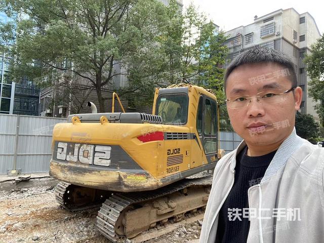 山东临工E6135F挖掘机的设备实拍-第1张实拍照片