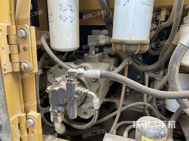 液壓泵斜45?左（大件艙室）