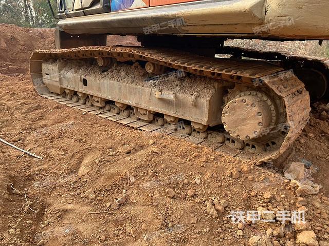 右側(cè)履帶整體（行走機(jī)構(gòu)）