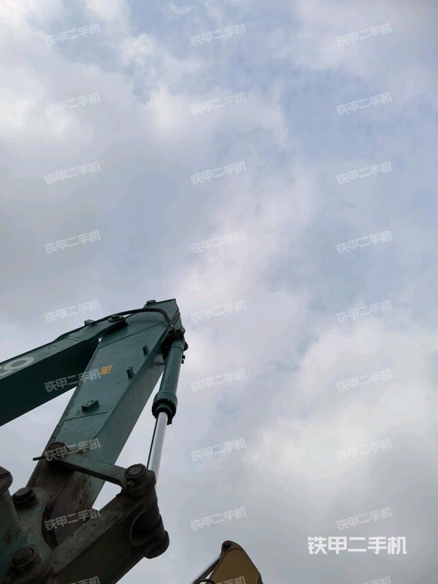 小臂整體左后(工作和回轉(zhuǎn)裝置) 小臂整體左后(工作和回轉(zhuǎn)裝置)