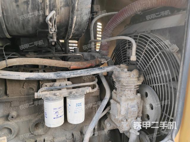 散熱器正面(動(dòng)力系統(tǒng)) 散熱器正面(動(dòng)力系統(tǒng))