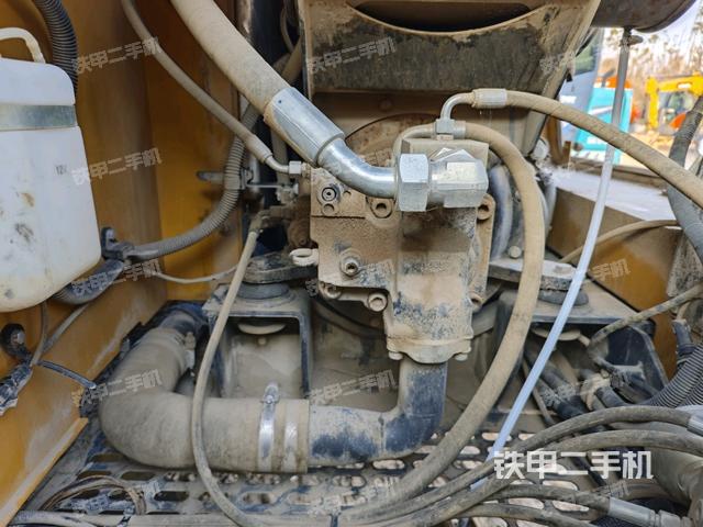 液壓泵室（大件艙室）