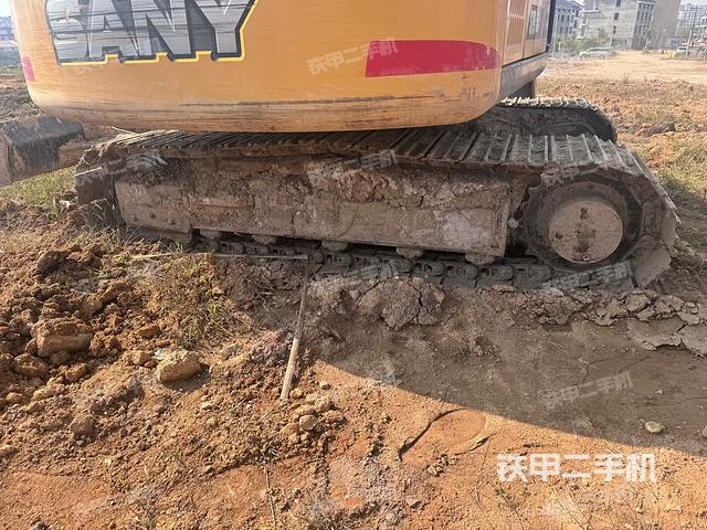 左側(cè)履帶整體?(行走機(jī)構(gòu)) 左側(cè)履帶整體?(行走機(jī)構(gòu))