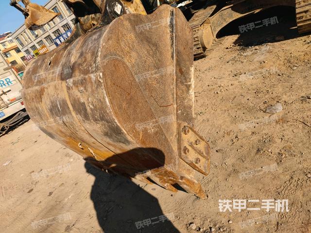 鏟斗45度(工作和回轉(zhuǎn)裝置) 鏟斗45度(工作和回轉(zhuǎn)裝置)