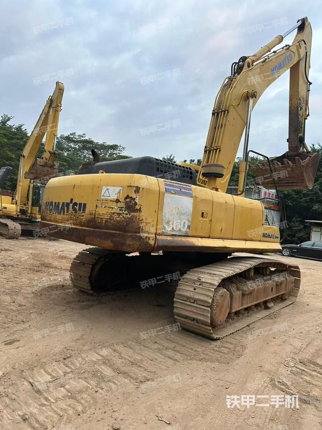 整機右后45°（整機外觀）