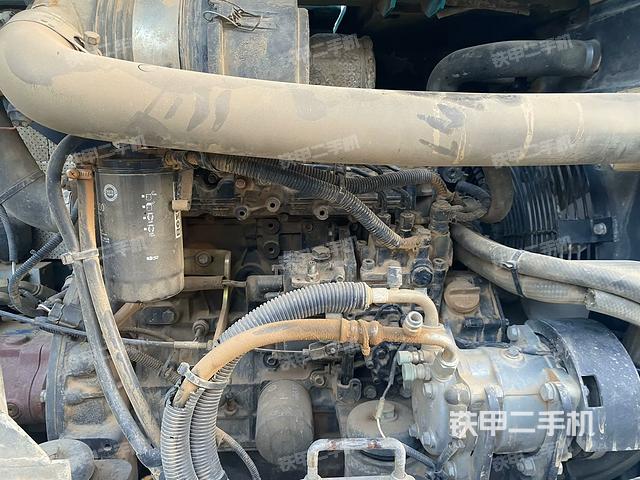 發(fā)動(dòng)機(jī)室（上車部件）