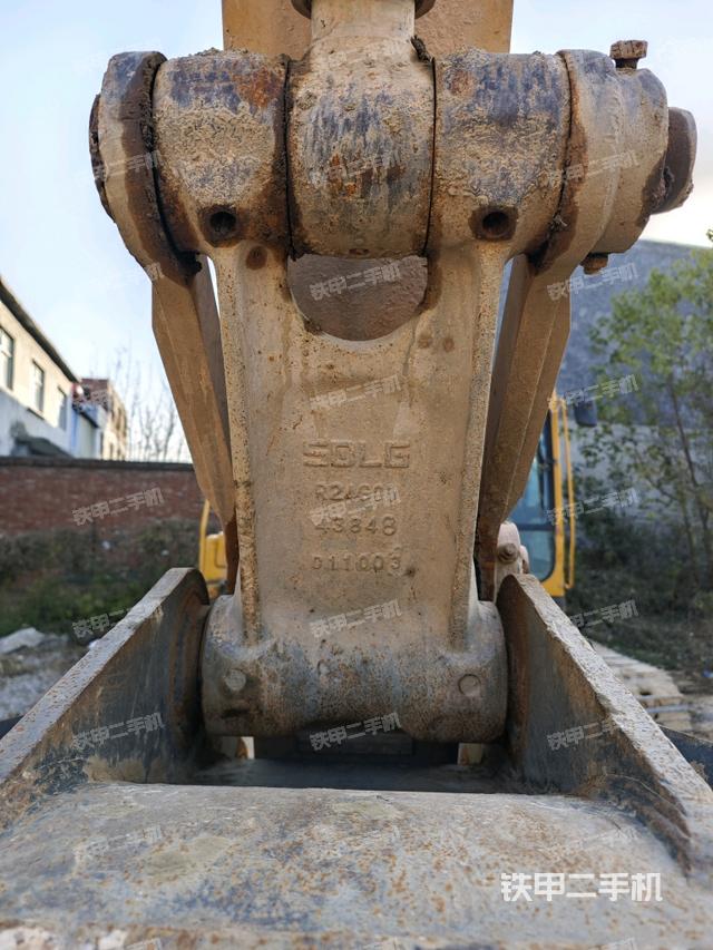 大臂油缸整體?豎拍（工作和回轉(zhuǎn)裝置）