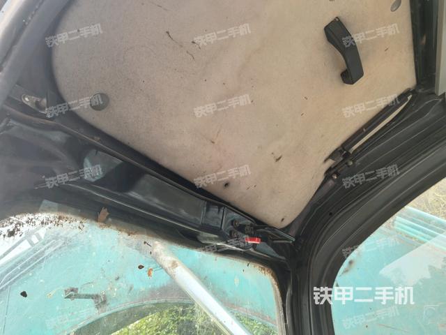 座椅后部(駕駛室部分) 座椅后部(駕駛室部分)