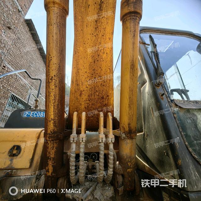 大臂油缸整體?豎拍(工作和回轉(zhuǎn)裝置) 大臂油缸整體?豎拍(工作和回轉(zhuǎn)裝置)