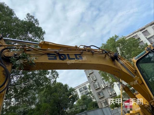 大臂整體?右側(cè)（工作和回轉(zhuǎn)裝置）