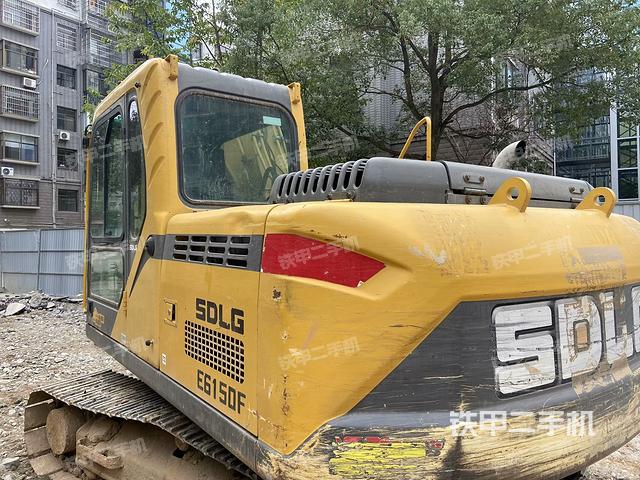 駕駛室左后45度（駕駛室部分）