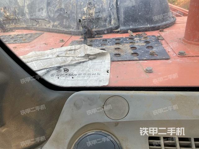 后窗玻璃角標(biāo)（駕駛室部分）