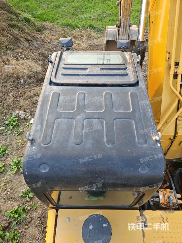 駕駛室頂部俯視（上車部件）