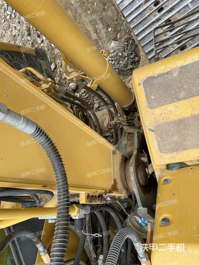 大臂根部?斜視（工作和回轉(zhuǎn)裝置）