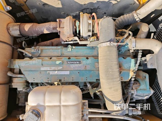 發(fā)動機整體俯視（整機外觀）