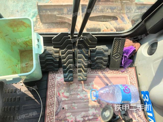 座椅后部（駕駛室部分）