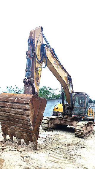 雷沃重工FR560E2-HD挖掘機(jī)實拍圖片