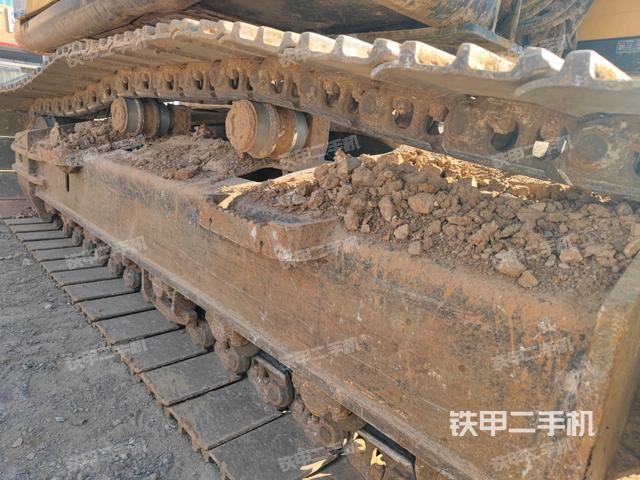 左側(cè)履帶整體?(行走機構(gòu)) 左側(cè)履帶整體?(行走機構(gòu))