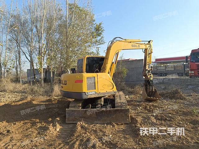 整機(jī)右后45°(整機(jī)外觀) 整機(jī)右后45°(整機(jī)外觀)