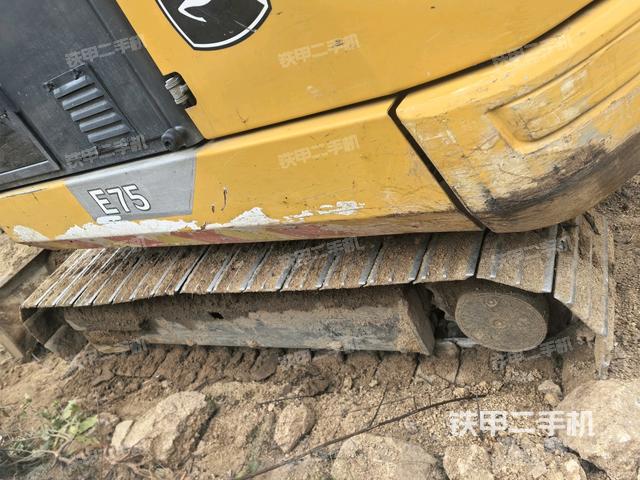 左側(cè)履帶整體?（行走機(jī)構(gòu)）