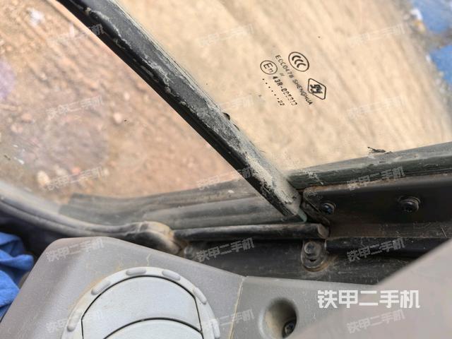 后窗玻璃角標(biāo)（駕駛室部分）