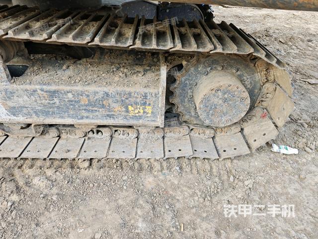 左驅(qū)動(dòng)輪（行走機(jī)構(gòu)）